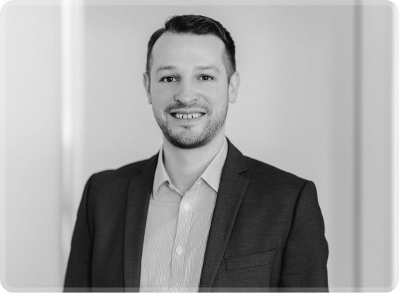 Portrait picture of Dr Michael Kunz